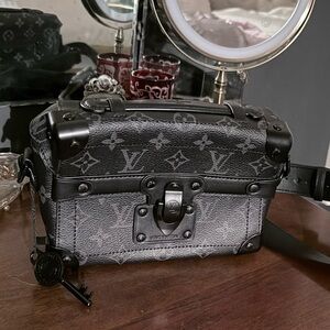 Louis Vuitton 🖤 Monogram Eclipse 🖤 Soul Trunk